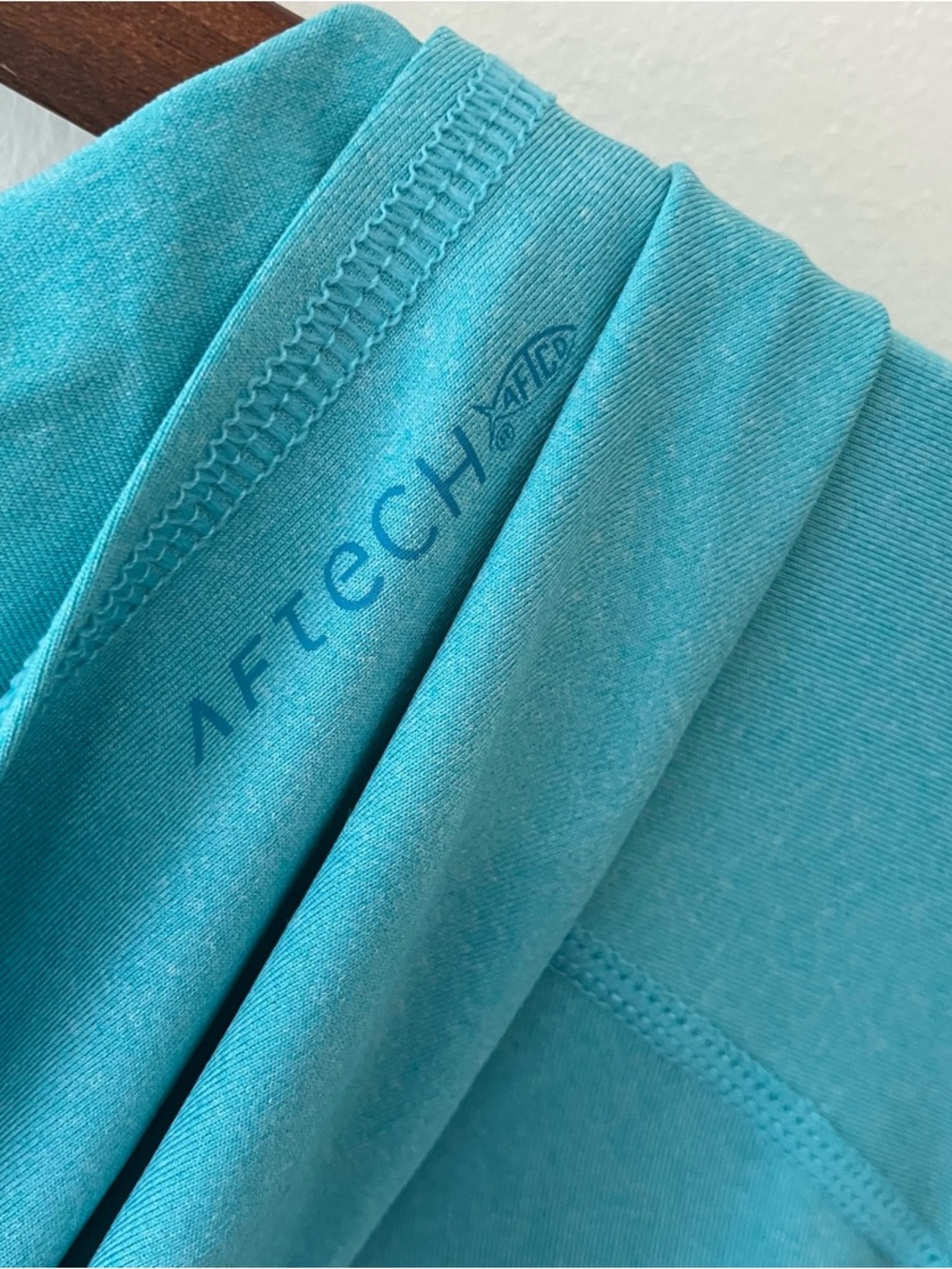 Aftco Men's 2XL Aqua Blue Hooded Performance Fishing Shirt Long Sleeve UPF - Picture 5 of 6